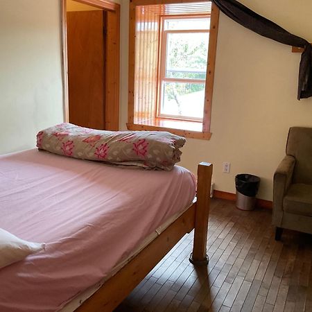 Auberge Jeunesse De Tadoussac Eksteriør billede