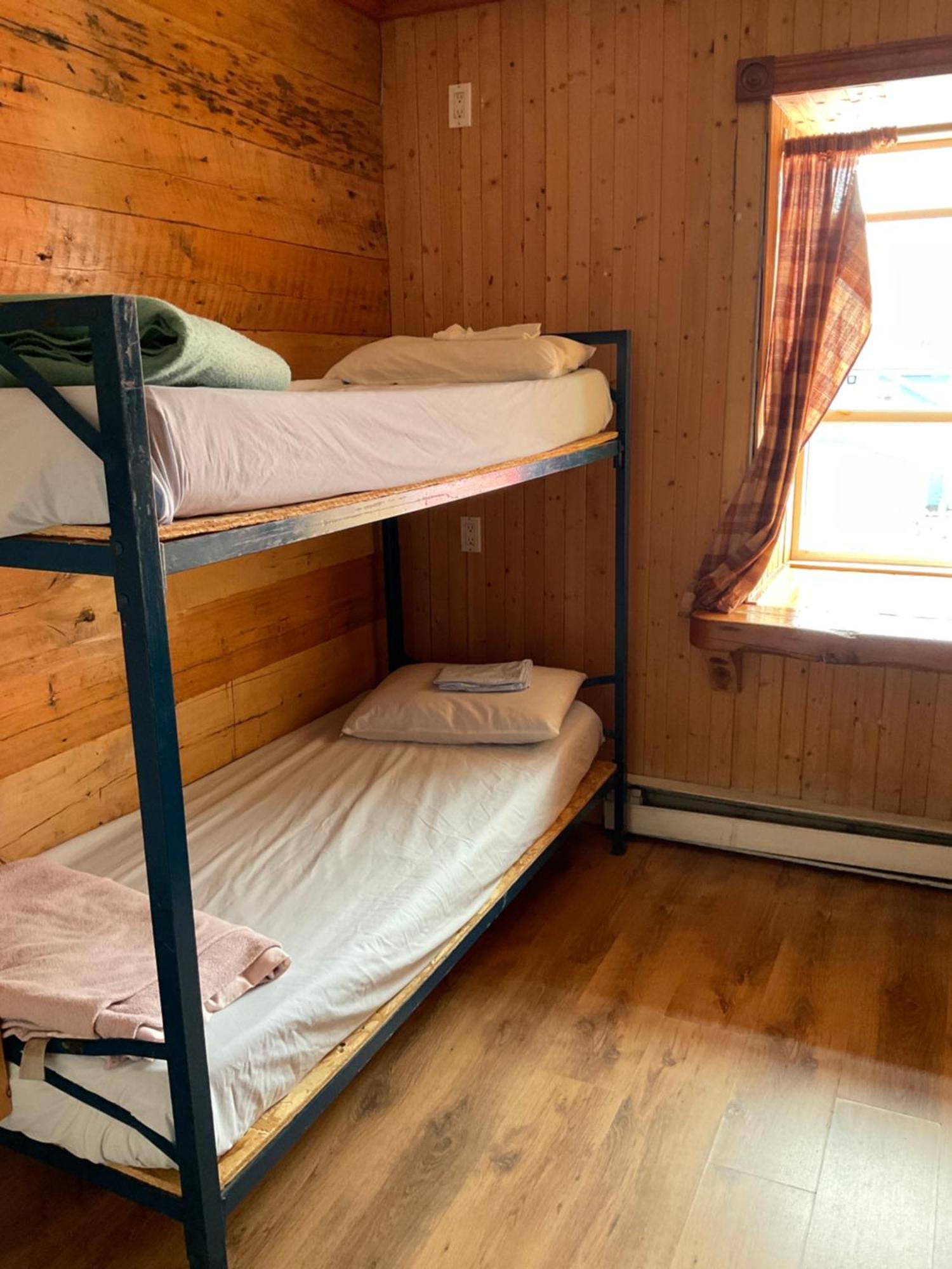 Auberge Jeunesse De Tadoussac Eksteriør billede